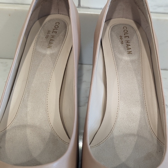 Cole Haan Women's The Go to Park Pumps - Picture 8 of 9